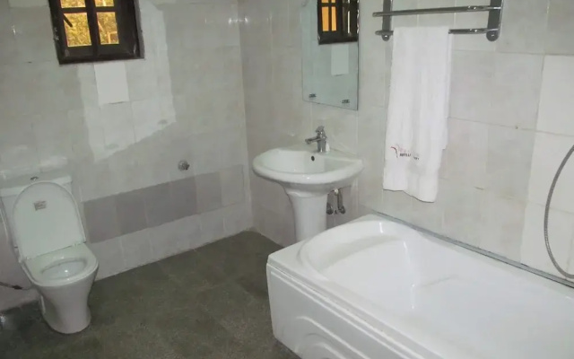 Pauliham Hotel and Suites