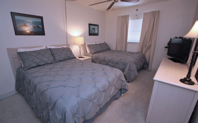 Holiday Villas Iii - 606 Apartment