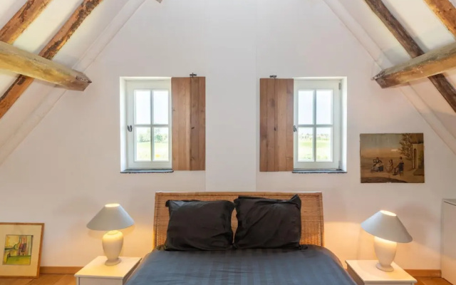 Premium Farmhouse in Nieuwmunster With Pool