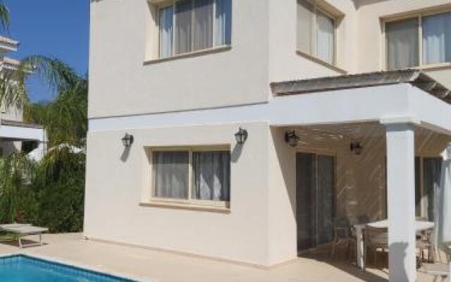 Anthorina Villa 10