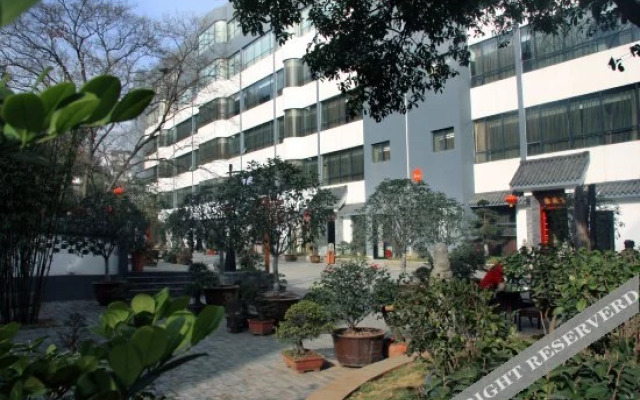 Xiangyang Rongting Guest House