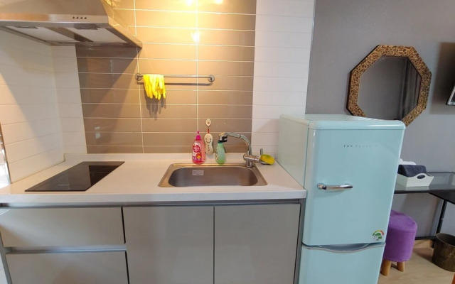 Jeju Halla and Tam Pension