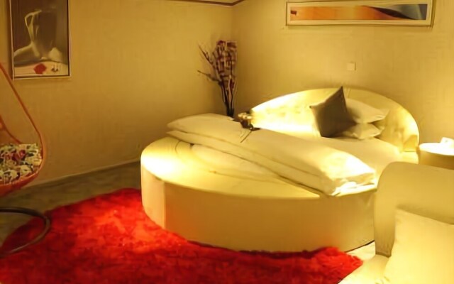 Super 8 Hotel
