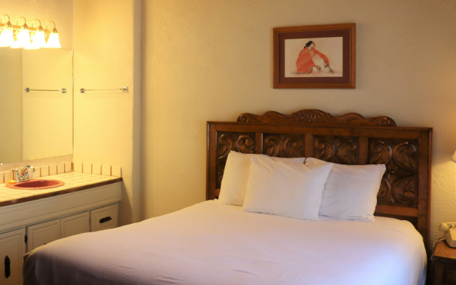 Sagebrush Inn & Suites