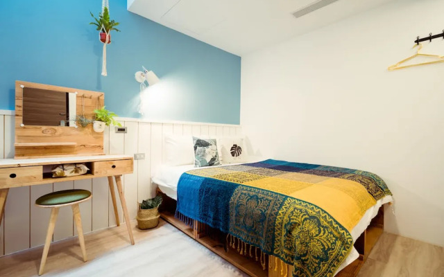 A Room Time