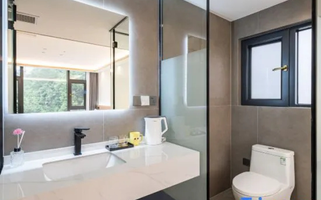 Anji Huitao Ju · Wilderness Starry Sky · Cooking Tea Around the Stove · Vacation Homestay Villa – Bathroom – Huzhou