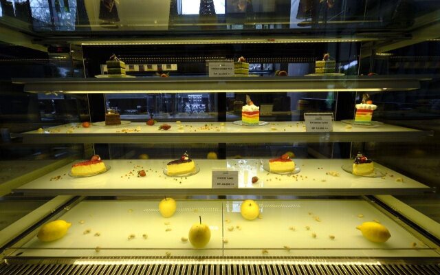 Hotel AYOLA Lippo Cikarang