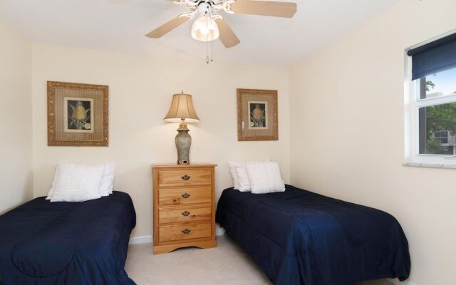 Olde Naples Condo #811