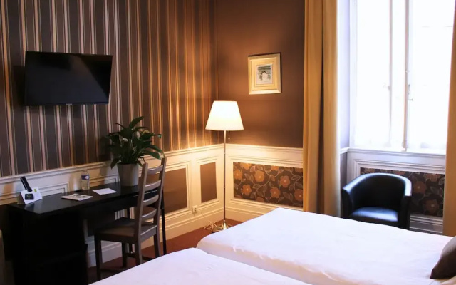 Grand Hôtel de Bourbon-Lancy - Logis - Restaurant et Spa