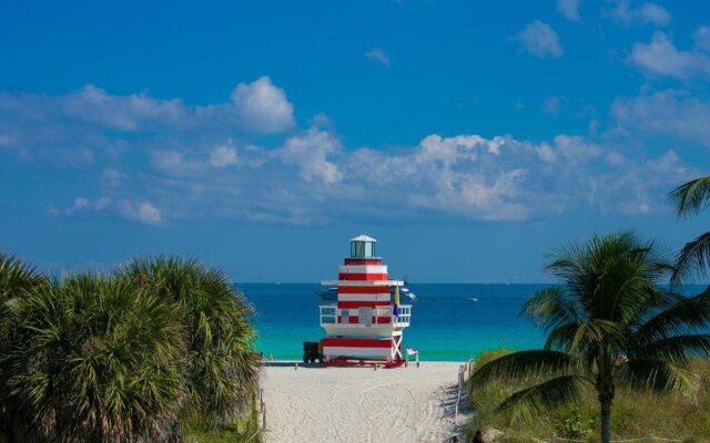 Majestic Hotel South Beach