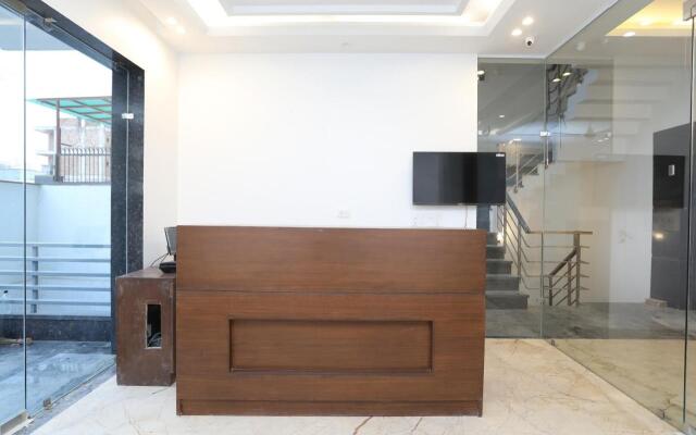 Collection O 41367 Hotel Ls21