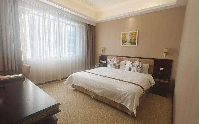 Longzhu Hotel