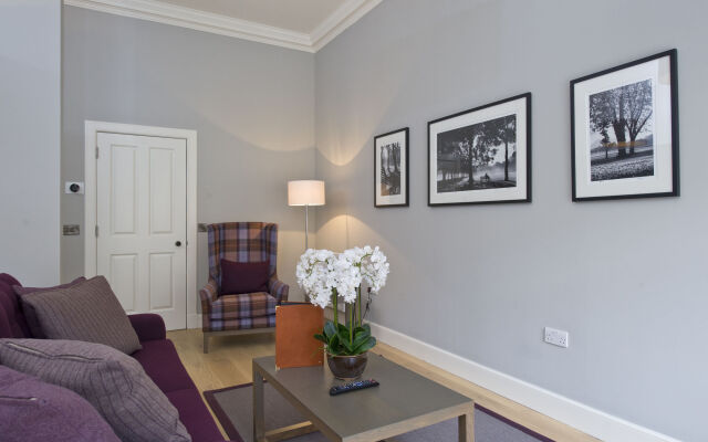 Destiny Scotland - George IV Apartments
