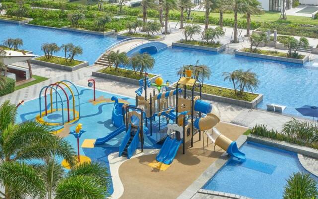 The Point Villas Resort by Danatrip