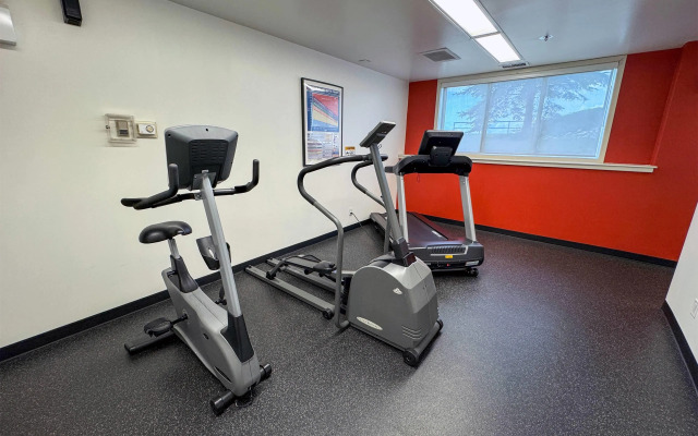 Ramada by Wyndham Sherwood Park