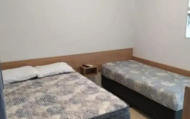 Kitnet com ar na praia das Astúrias