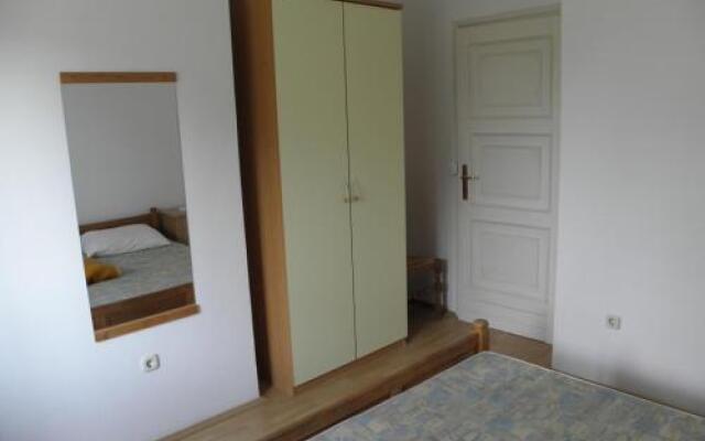 House Lumbarda (876)