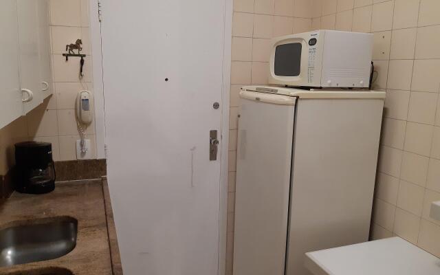 Charmoso Apartamento A 1 Quadra Da Praia