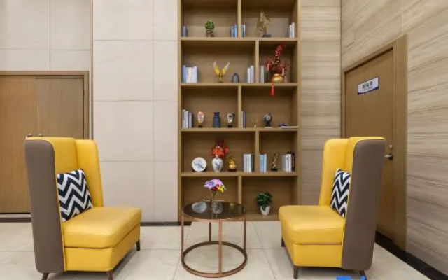 City No.1 Hotel (Minzu University Pengfei Road Subway Station)