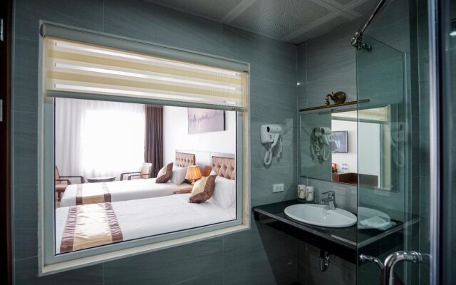 Halong Centrica Hotel