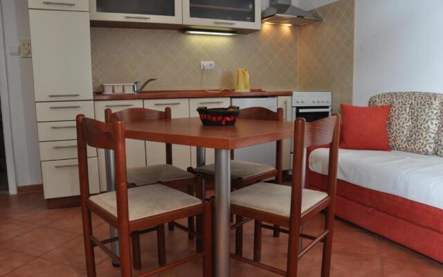 Apartments Miana