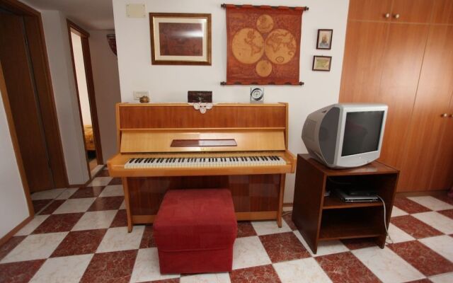 Split Apartments Peric