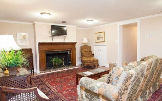 Savannah Bed & Breakfast Inn
