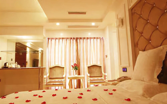 Merry Home Hotel