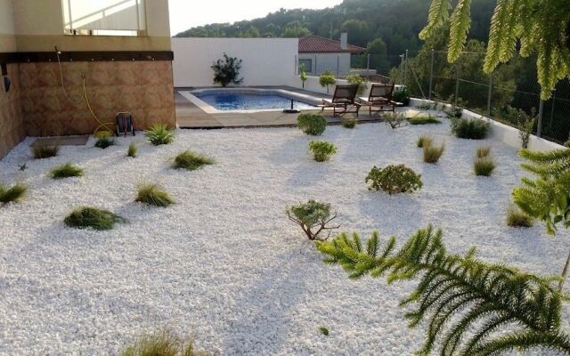 Villa Minimalista Con Encanto Y Piscina