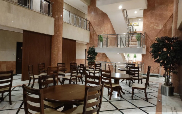 Brzeen Hotel - Riyadh - فندق برزين الرياض
