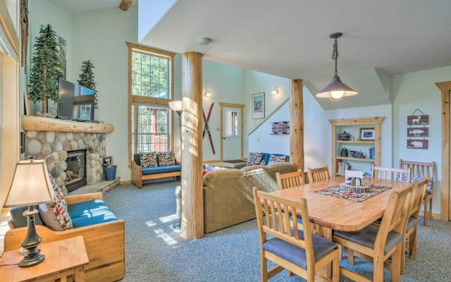 6 Mi to Turquoise Lake: Retreat w/ Covered Deck!