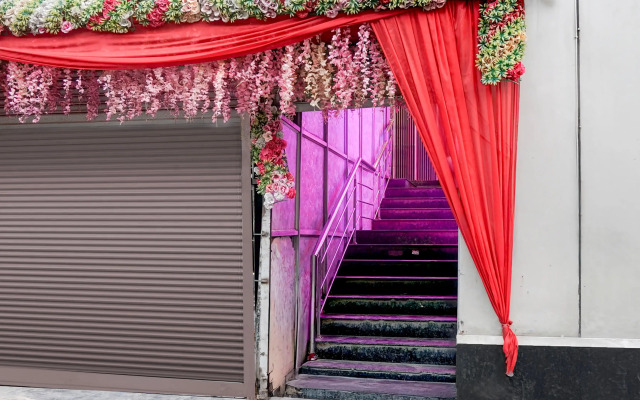 Super Townhouse Patparganj Near Max Super Speciality Hospital