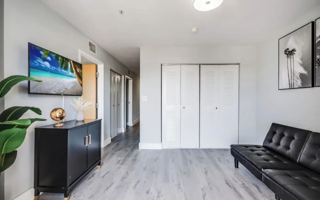 South River Suites