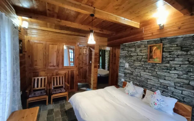 Ishan Log Huts- Boutique Homestay- since 1999