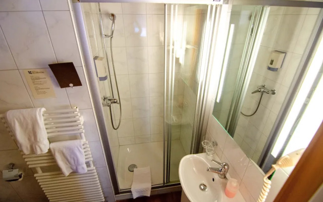 The Oyster Bay Hotel Suites