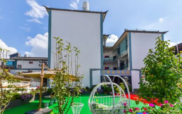Erpan Qingfeng Inn (Erhai Branch, Dali)