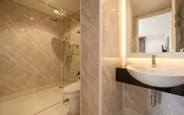 Tour De Phuket Hotel