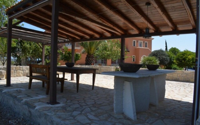 Alekos Beach Houses - Natura Verde