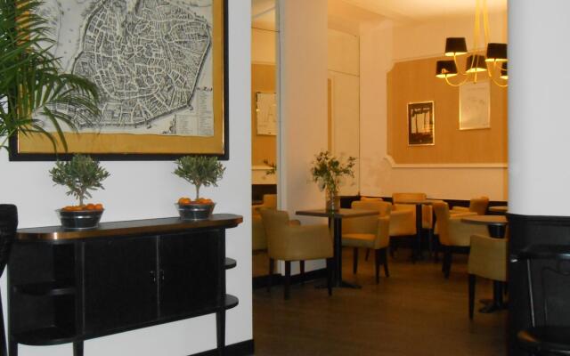 Regina Hotel