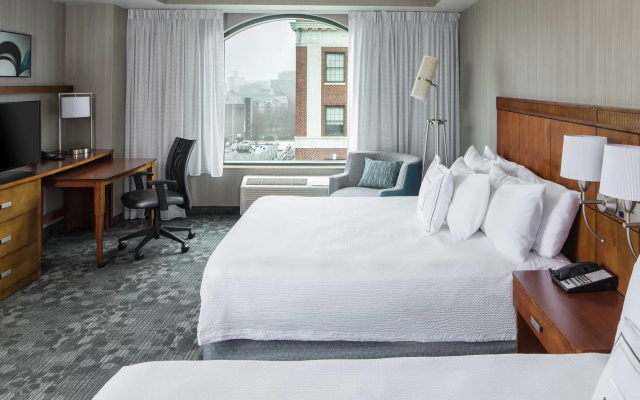 Courtyard by Marriott Stamford Downtown