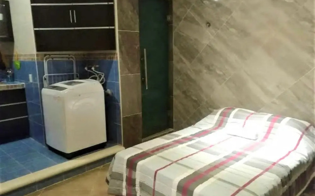 Kaeli's Caribbean Studios