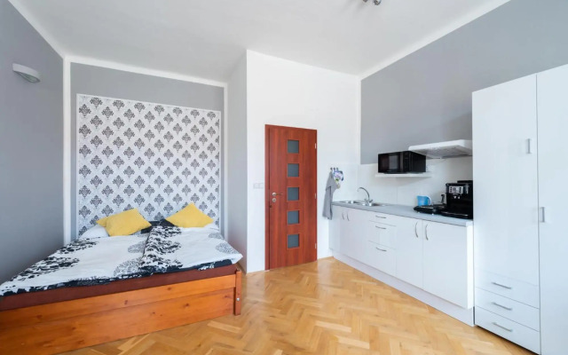 Modern apartment few steps from centre