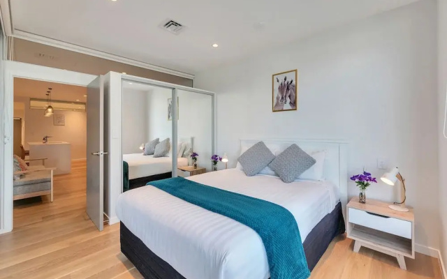Spacious Mt Eden Apartment