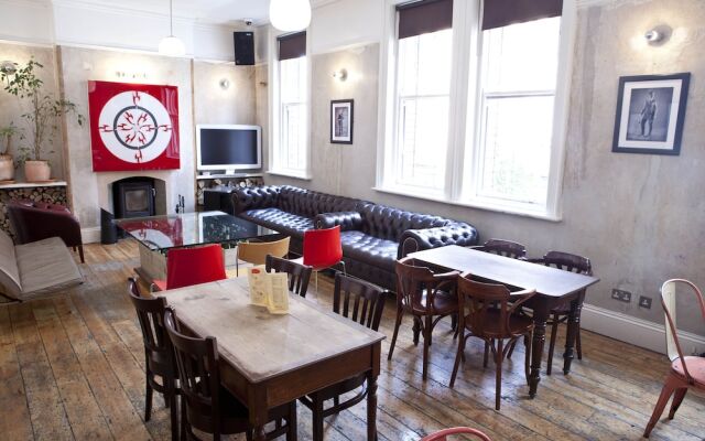 Kellys Hotel