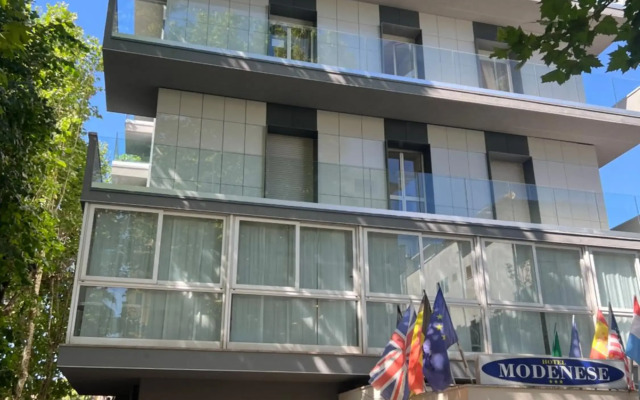 Hotel Modenese