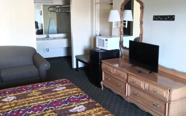 Red Roof Inn & Suites Thomasville