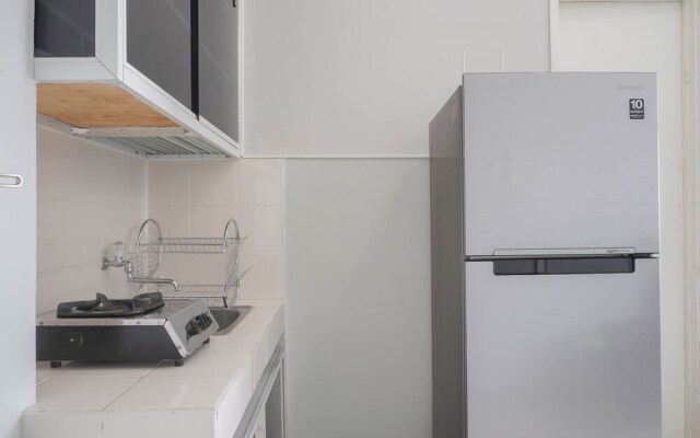 Warm And Homey Studio At Seasons City Latumenten Apartment