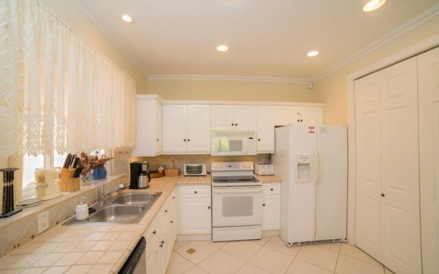 Colina 15C - 3 bdr 2 Bath Family