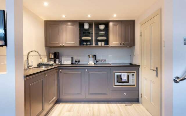 Luxury Private Studio Spacious Stylish Mezzanine