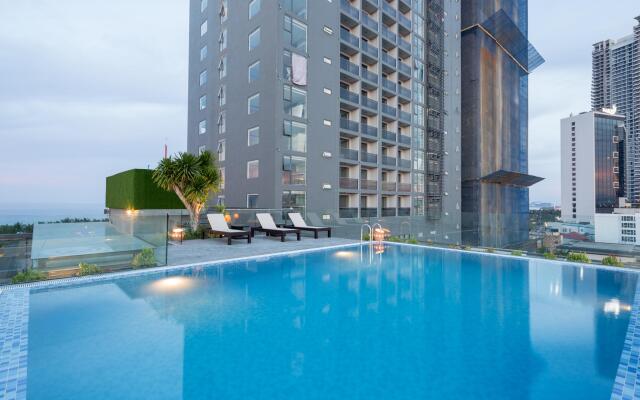 Dana Residence